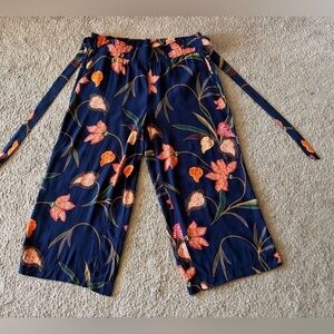 Women’s Ann Taylor LOFT Capri Fluid Navy Floral Pants